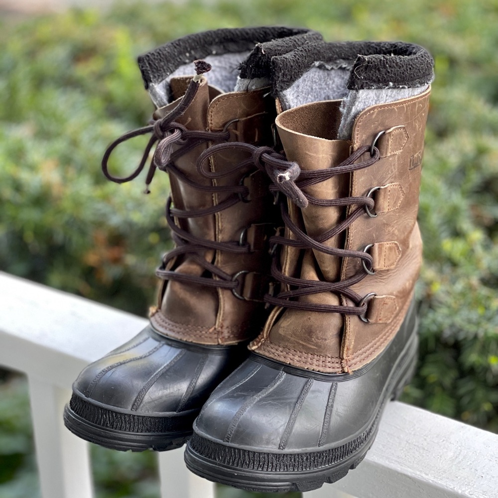 Waterproof winter boots with Thinsulate liner